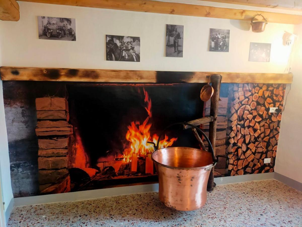 La Ca' Dei Comari - Locanda Da Tullio Capovalle Bagian luar foto